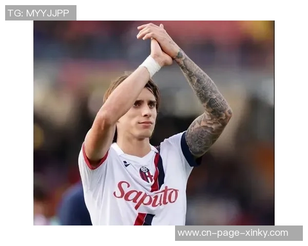 奥比马丁随曼联一线队训练舍什科受伤或为他创造机会