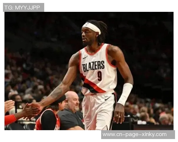 格兰特上半场表现出色9投4中斩获15分3篮板三分球命中率高达50