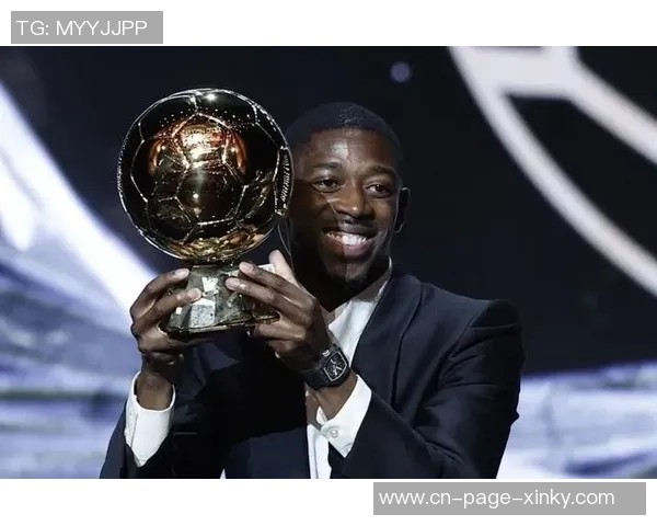 登贝莱荣归故里携金球奖与家乡人民共享荣耀时刻 登贝莱荣归故里携金球奖与家乡人民共享荣耀时刻